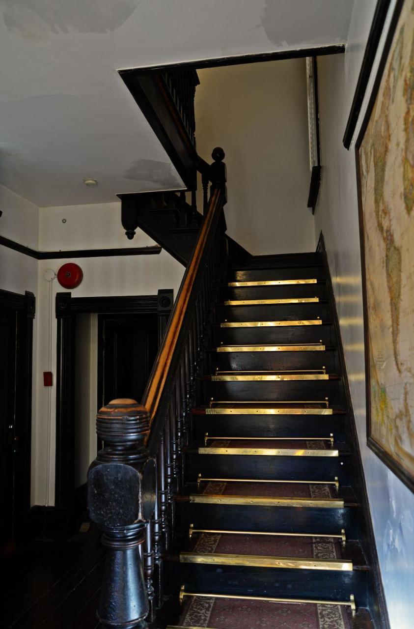 Vancouver Hideaway Guesthouse Exterior photo